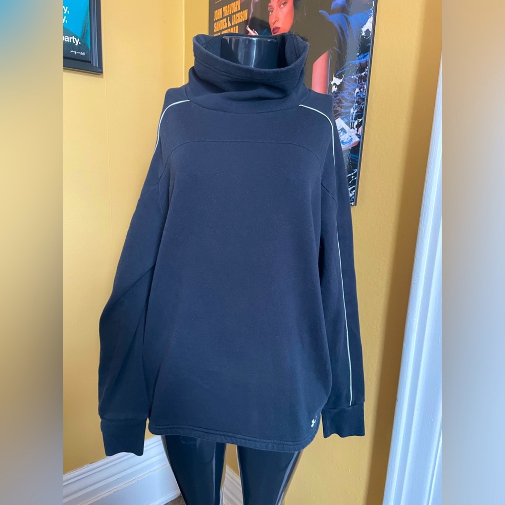 Women’s Cowel Neck Under Armour Sweatshirt ( Large )